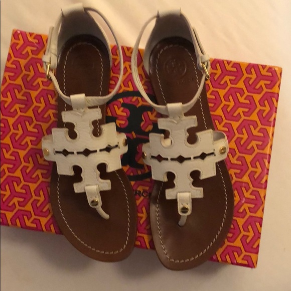 Tory Burch  - phoebe flat thong/ivory, size 7 - Picture 1 of 4
